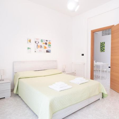 Cozy Apartments De Gasperi バーリ エクステリア 写真