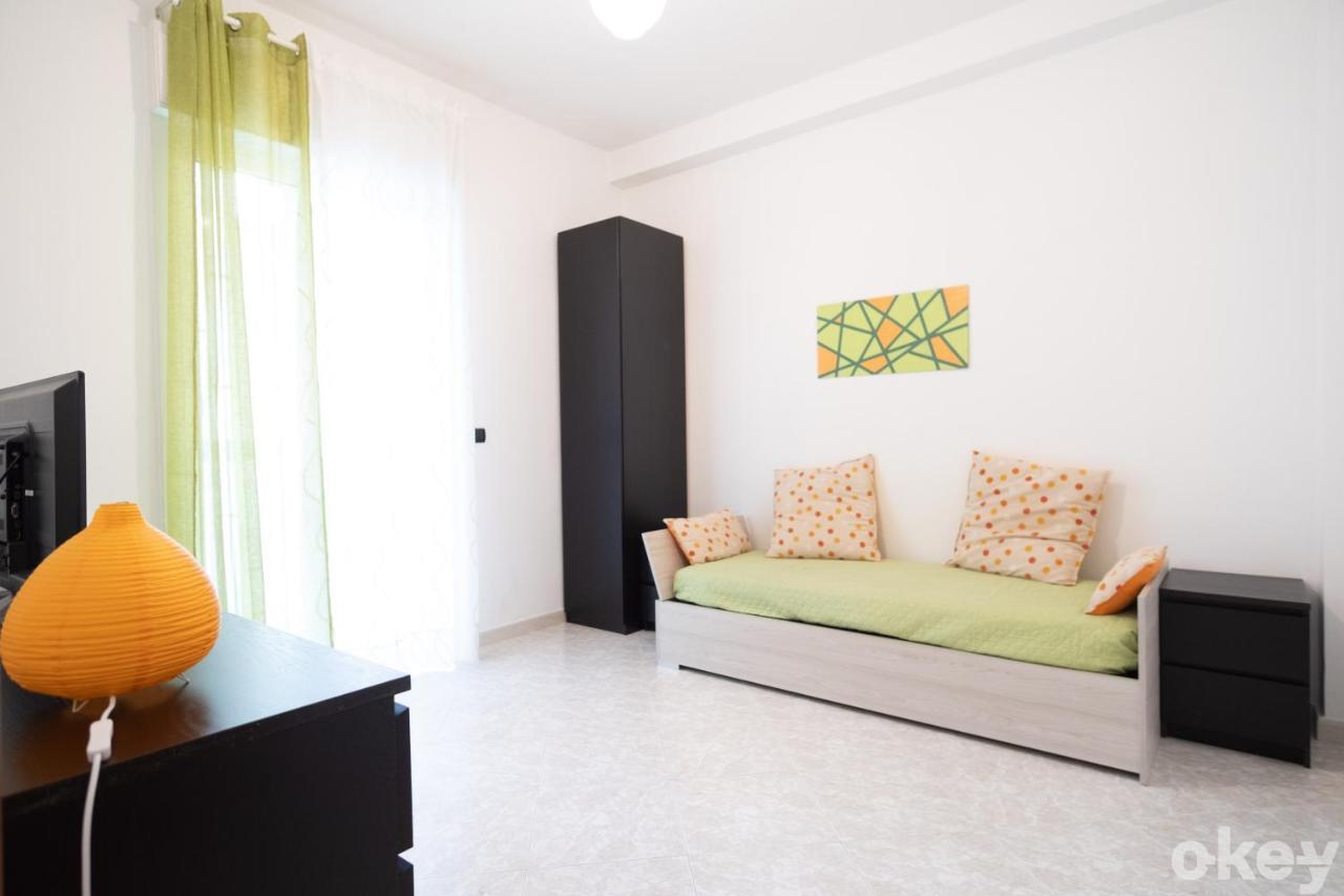 Cozy Apartments De Gasperi バーリ エクステリア 写真